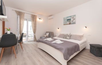 apartman br. 6